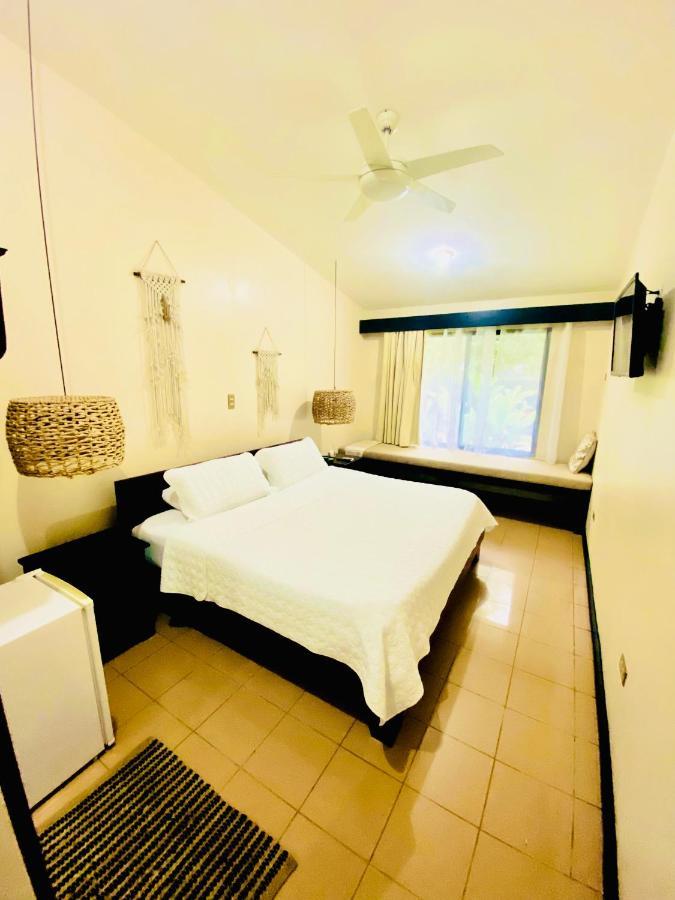 Hotel Mango Airport Rio Segundo Екстер'єр фото